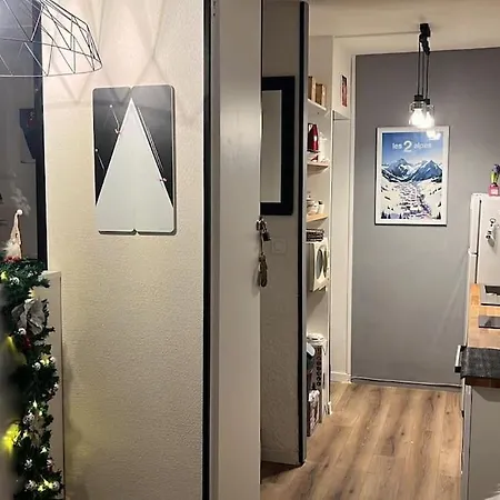 Studio En Coeur De Station Entierement Renove