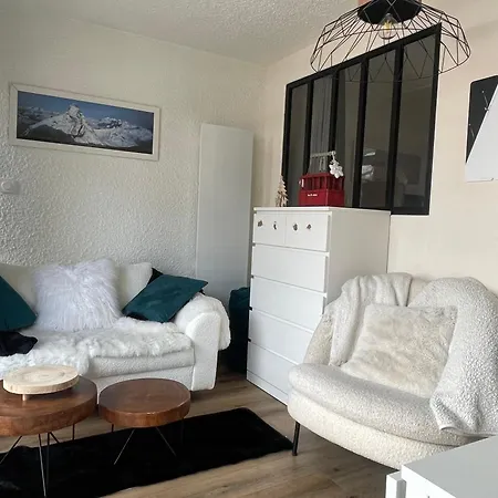 Studio En Coeur De Station Entierement Renove